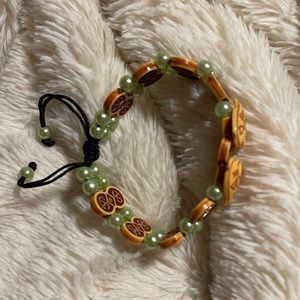 Heart weaving Asian bracelet beads and wood
